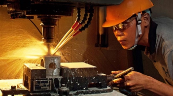 Thực trạng nghề gia công cơ khí tiện phay bào hiện nay - Khoa học Kỹ thuật